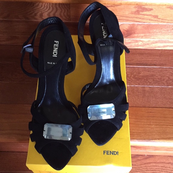 Fendi Heels Shoes - Picture 3 of 8